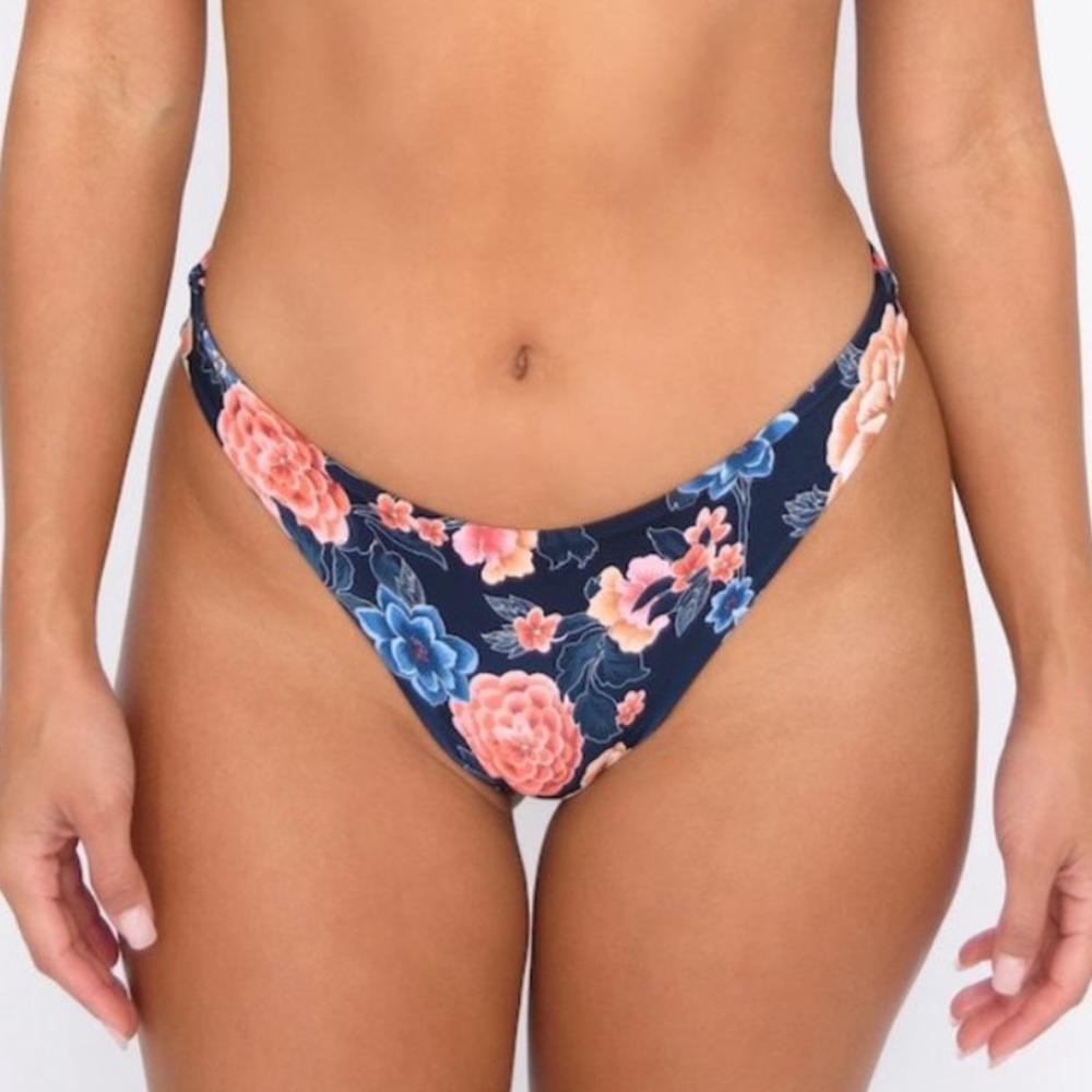 Skatie Kelly Bottom- Tahiti